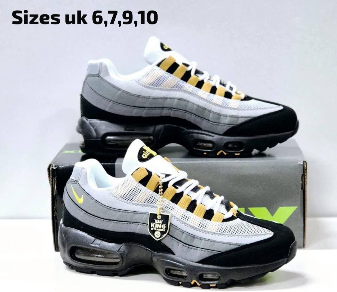 Nike shoes Black White